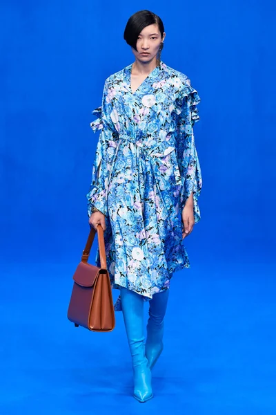 Look 17